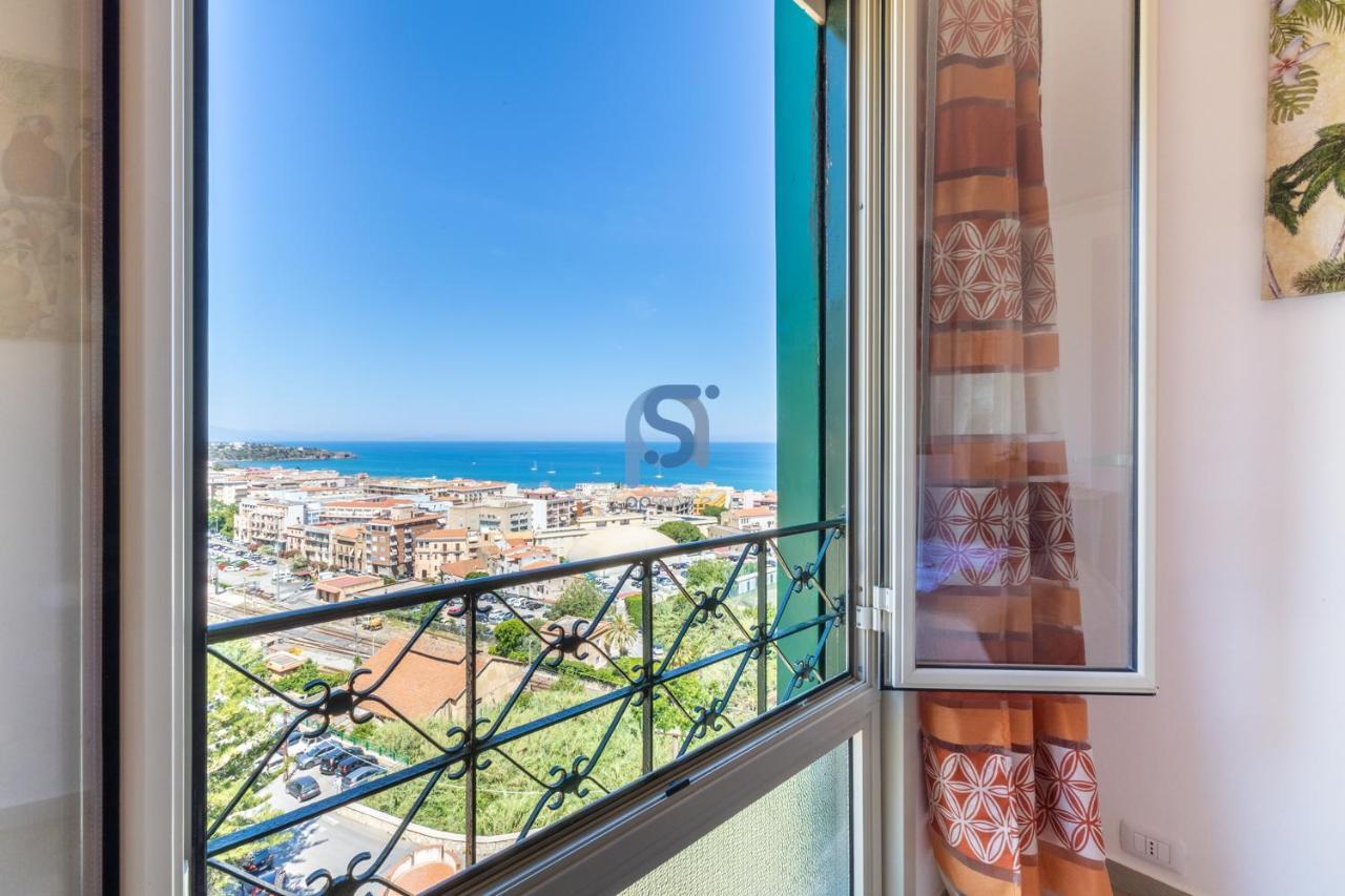 B&B Panorama - Self Check In Чефалу Экстерьер фото